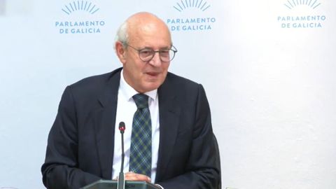 El fiscal superior de Galicia, Fernando Suanzes, este jueves en el Parlamento de Galicia.