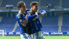 V�ctor Mingo celebra junto a Samu Rodr�guez su gol en el Real Oviedo-Le Havre