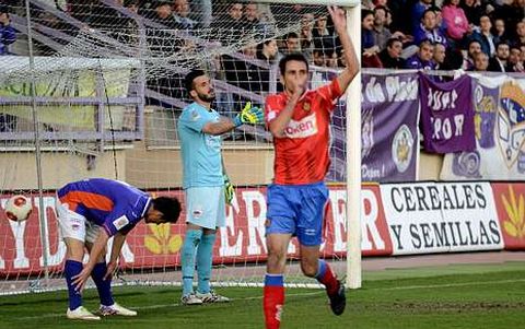 Capi celebra el gol con el que el Ourense se puso por delante en la primera parte.