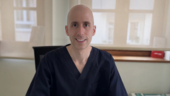 lvaro Iglesias Puzas es especialista en dermatologa clnica.