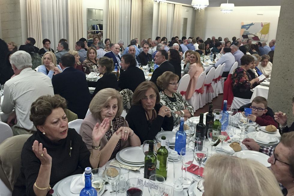 La celebraci�n, de las de mayor relevancia social que se celebran en la villa sarriana, result� muy animada