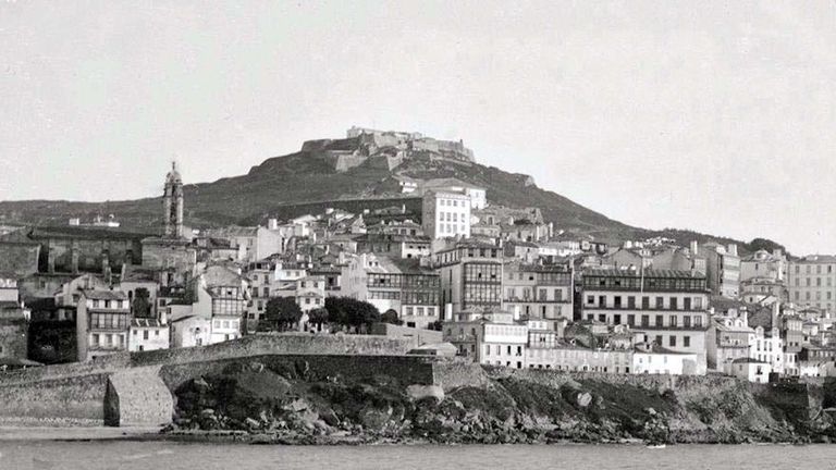 La expansión de Vigo comenzó en 1861 con la orden de derribo de las murallas