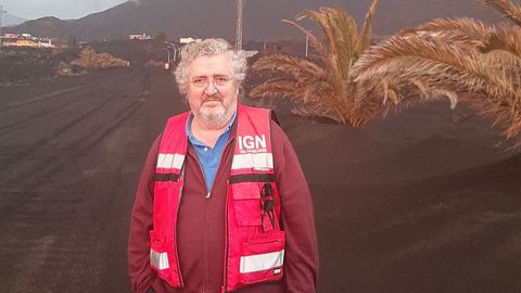 Juan Rueda el año pasado en la erupción de Cumbre Vieja