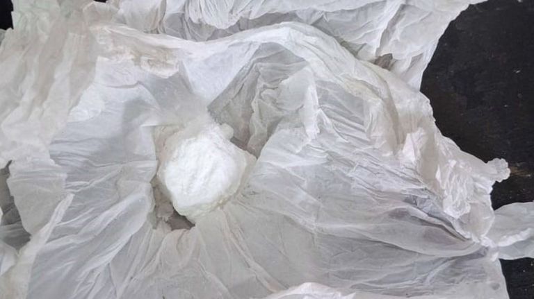 Desmantelan en Tui un punto de venta de droga en un establecimiento de automoción