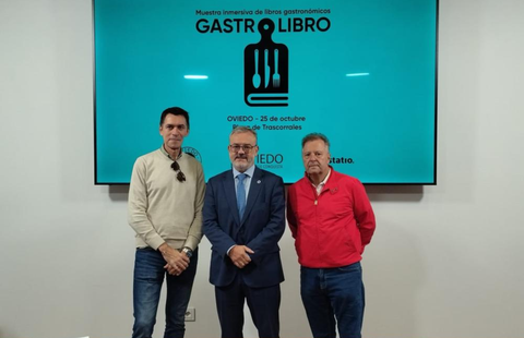 El concejal de Turismo y Congresos, Alfredo Garc�a Quintana, ha presentado esta ma�ana, en rueda de prensa, la II edici�n de Gastrolibro