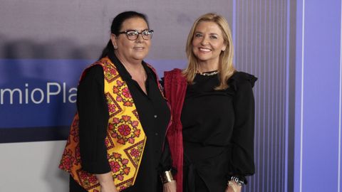 María del Monte y su mujer, Inmaculada Casal, en la reciente gala de los Premios Planeta