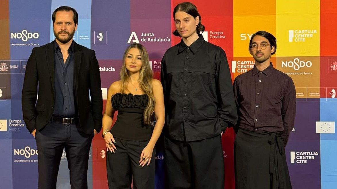 De izquierda a derecha Brais Revaldería, director; María Morla, productora; Alex Aller y Alan Fridman, encargados del sonido y la música