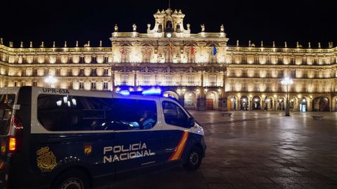 Plaza Mayor de Salamanca el sábado, primera noche con toque de queda en Castilla y León