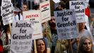Vecinos de Notting Hill asaltan el Ayuntamiento de Londres al grito de queremos justicia
