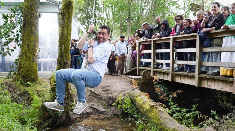 Luis López exalta en Salvaterra la fiesta de la sementeira como referente de la cultura agraria