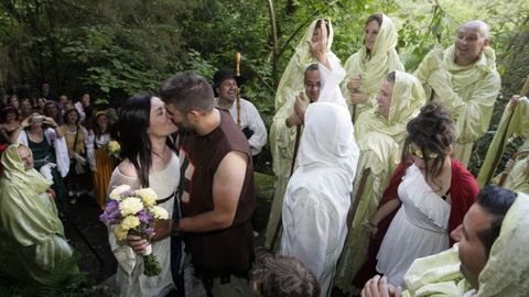 Escenificación de una boda celta en el Festival Histórico de Augas Santas.