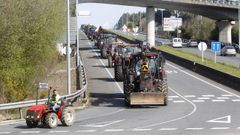 Protesta de transportistas y autónomos de la comarca de Ferrol por los precios del combustible