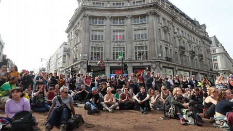 PROTESTAS ECOLOGISTAS EN EL CENTRO DE LONDRES