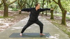 José Crespo conta que descubriu o ioga cando fixo os 60 anos, disciplina que dende entón practica dúas veces á semana