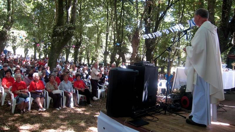 La vaca PACa interact�a con los m�s peque�os