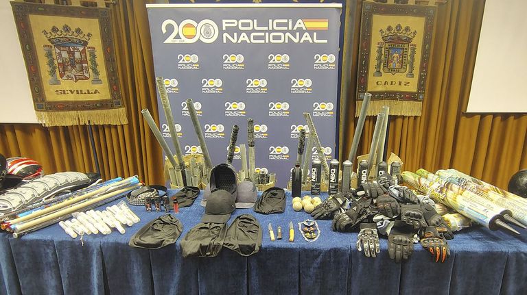 Intervienen material peligroso e identifican a 160 ultras antes de la final de Copa del Rey