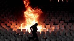 Graves incidentes obligan a suspender el Panathinaikos-Olympiakos
