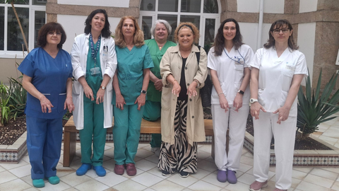 El equipo de especialistas en el tratamiento de la incontinencia del hospital Abente y Lago.