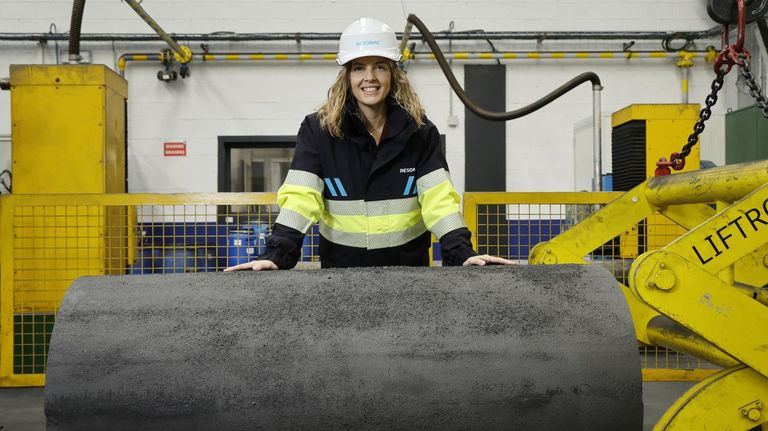 La ciencia y las empresas gallegas de almacenaje de energía buscan en Vilagarcía un puente entre ellas