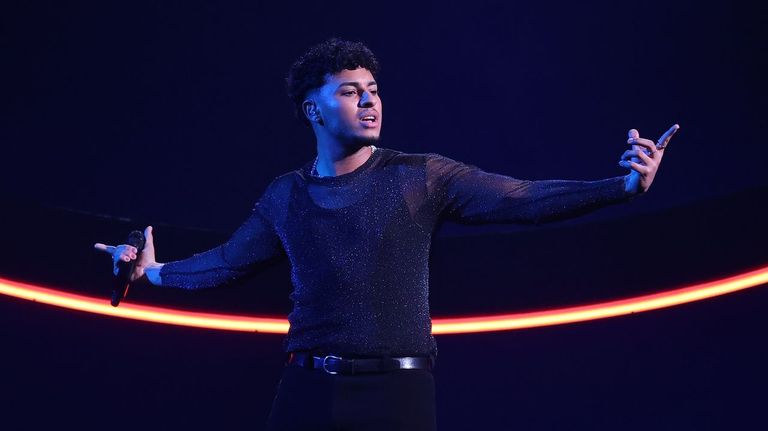 El orden de actuación del Benidorm Fest 2026 pone a los cuatro favoritos, entre ellos el gallego Kenneth, para el cierre de la gala