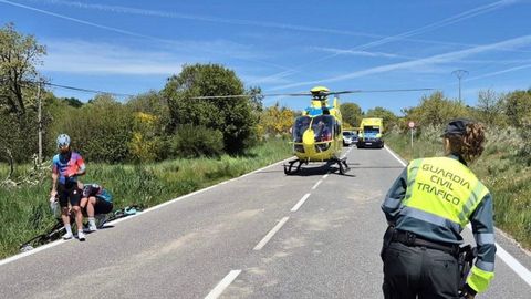 Uno de los tres ciclistas tuvo que ser evacuado en helicptero al CHUO