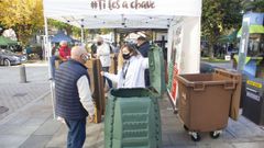 Campaa informativa sobre compostaje en Carballo, uno de los concellos que participan en el programa de Sogama