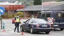Control policial en una rotonda de Viveiro
