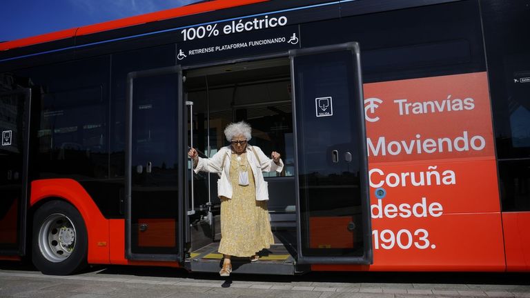 Tranvías moderniza su imagen y anuncia refuerzo de flota