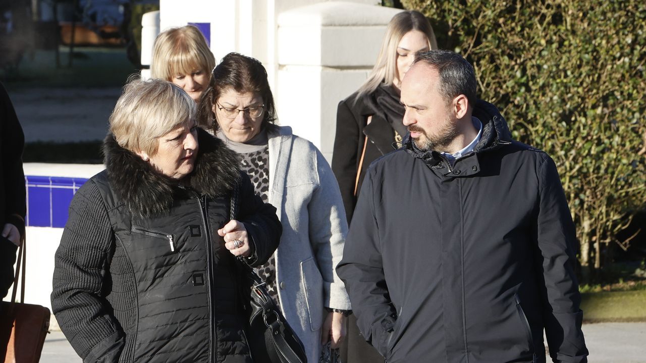El rey concentrar� la ronda de consultas en dos d�as Feijoo y S�nchez ir�n el martes a Zarzuela.Carmen Balfag�n y Ram�n Chippirr�s son los portavoces de la familia de Daniel Sancho y sus asesores en Espa�a.