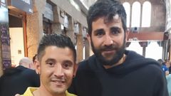 Ricky Rubio, conCarlos, un trabajador del a Pulpera Abastos.
