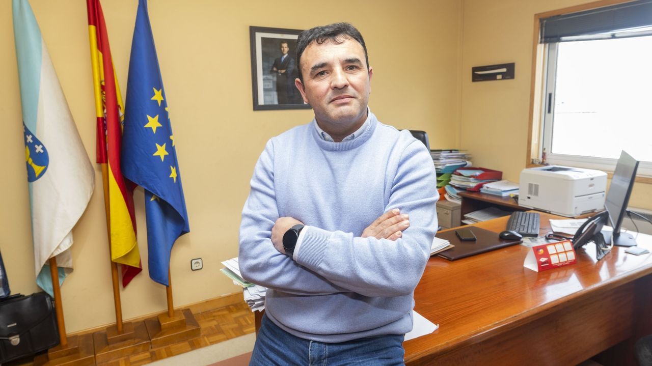 Francisco Charl�n Or�ns � alcalde de Laxe