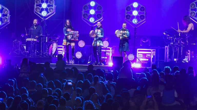 AGEM e Xunta impulsan unhas bolsas para aumentar a presenza feminina na industria musical galega