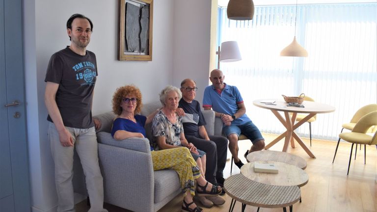 Rita Pérez, en el centro, con sus hijos, Diego, Rita, Julio y Luis