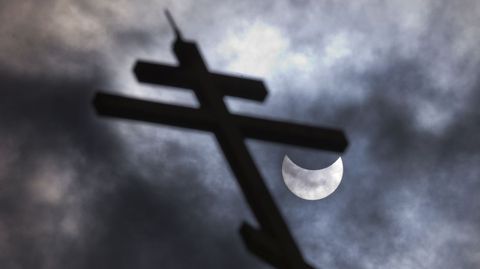 Eclipse solar desde la iglesia de San Nicols de Sofia