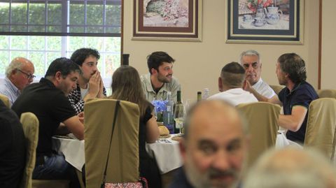 La comida posterior a la entrega de premios de la 27 Cata dos Viños da Ribeira Sacra se celebró en el restaurante Don Manuel, en Monforte