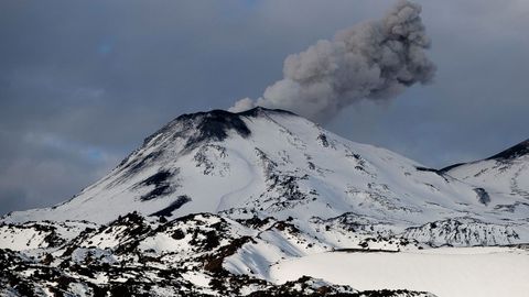 Erupcin del volcn Nevado de Chilln, 400 kilmetros al sur de Santiago de Chile
