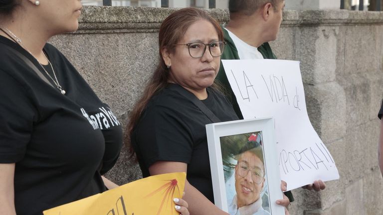 Maritza, madre de Yoel Quispe, apuñalado en A Coruña: «Mi hijo era mi vida, daría lo que fuera si me lo devolvieran»