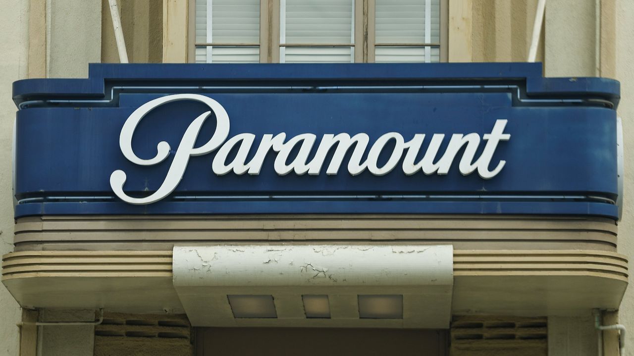 Entrada de la sede de Paramount en Los &Aacute;ngeles