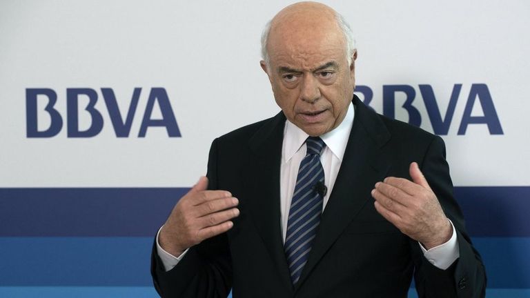 La Audiencia Nacional confirma que juzgará al BBVA y a su expresidente, Francisco González, por el espionaje encargado a Villarejo