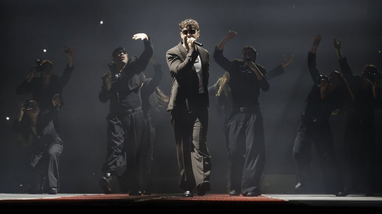 Conciertos sin músicos: ¿el futuro del pop o la muerte del directo real?