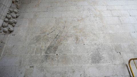 Marca de montea en la que se intuye la estructura que corona el baldaquino del altar mayor de la Catedral