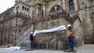 La catedral de Santiago amanece con dos nuevas pintadas