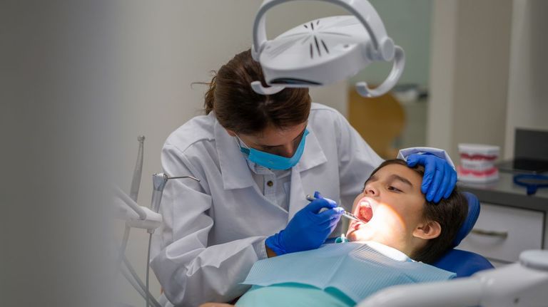 De los diez a los setenta: así cambia la boca y sus problemas con la edad