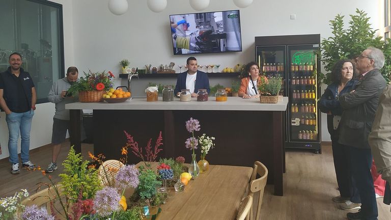 Casa Grande de Xanceda estrena la única planta de kombucha ecológica de Galicia tras una inversión de 1 millón