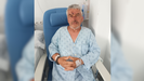 Jesús Outes en el hospital de A Coruña donde será operado por la fractura de cráneo