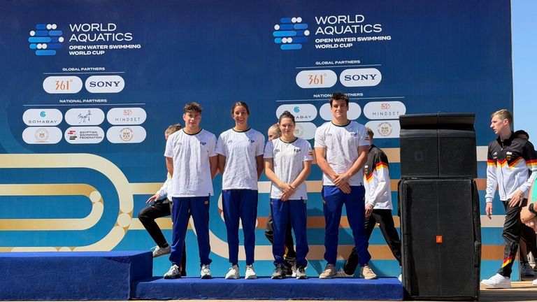 España, con los gallegos Mateo García y Mario Méndez, consigue el bronce en relevos mixtos de la Copa del Mundo de aguas abiertas