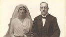 Otero Pedrayo y Dona Fita el día de su boda en 1923
