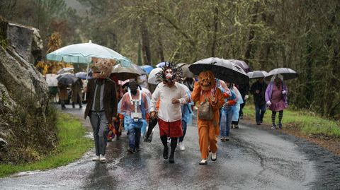Desfile de entroido entre Barcia y Vilaverde en Meln