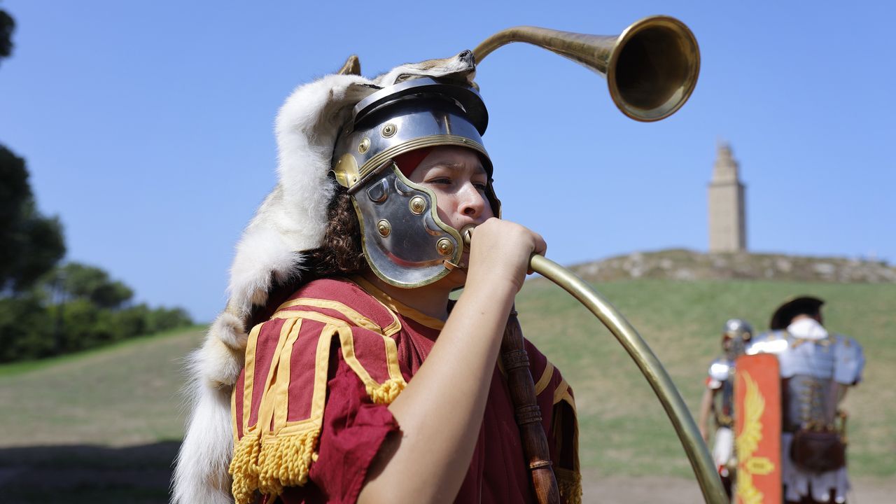 Ave Crunia recrea el pasado romano de la ciudad en la torre de H&eacute;rcules.En los &uacute;ltimos meses se celebraron varios encuentros para ir perfilando de manera colaborativa los nuevos usos del espacio.