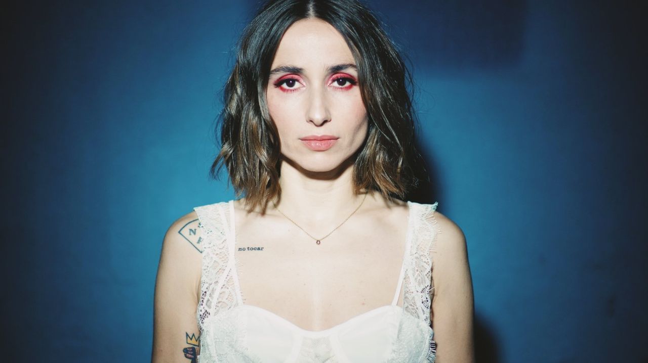 El buen tiempo y el alivio de restricciones atrae peregrinos a Santiago.Zahara actuar� en Santiago y Vigo en noviembre 